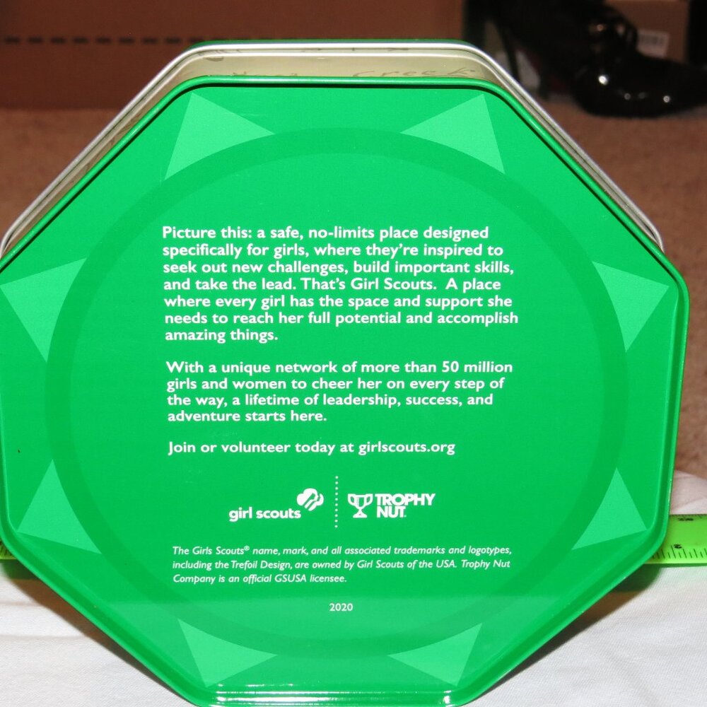 Girl Scout Tin 8-sided